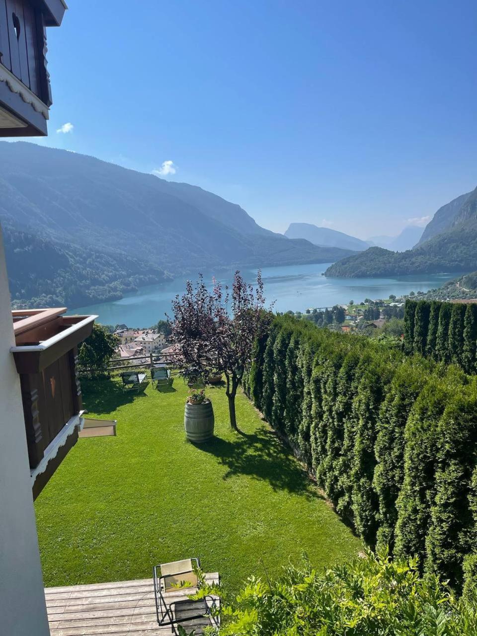 Villa La Dama Del Lago Molveno Exteriér fotografie