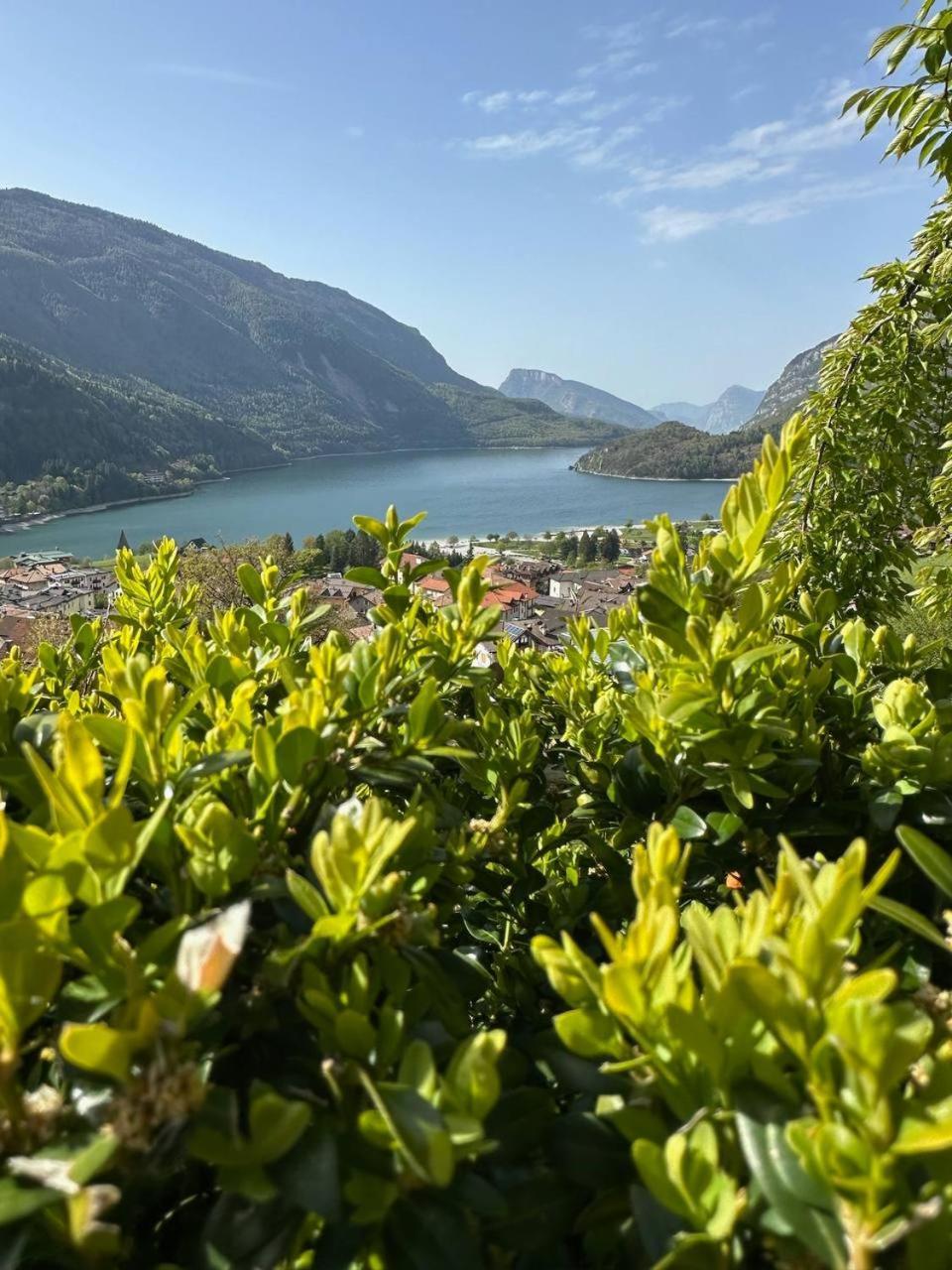 Villa La Dama Del Lago Molveno Exteriér fotografie